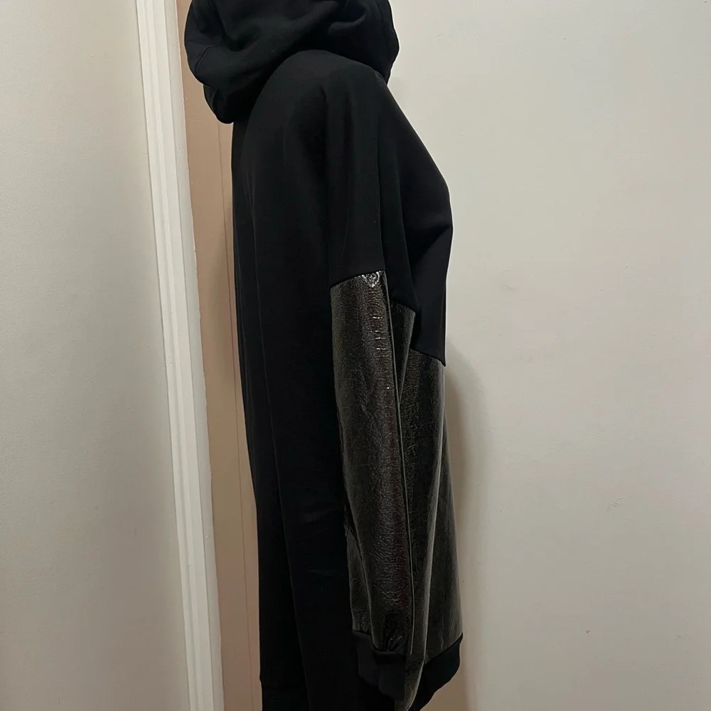 ASOS Women Size 6 Black Long Sleeve Hooded Dress/ Hoodie Metallic New - Picture 4 of 9